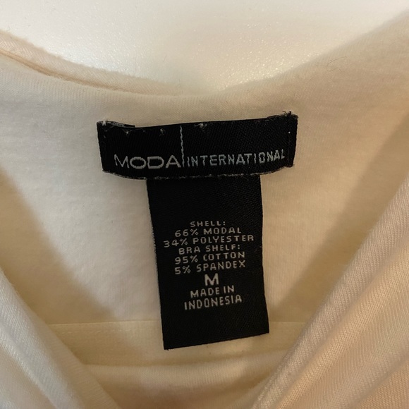 Victoria’s Secret cold shoulder top - Picture 4 of 6